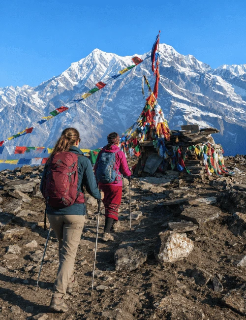 Trekking in Nepal along as a Woman