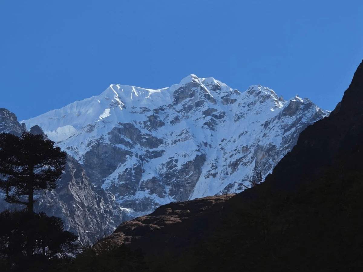 Kanchenjunga Circuit Trekking