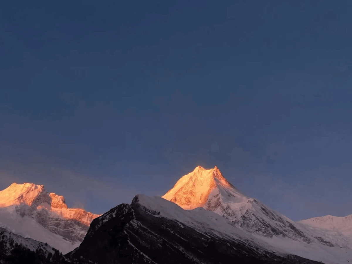Short Manaslu Circuit Trek 10 Days