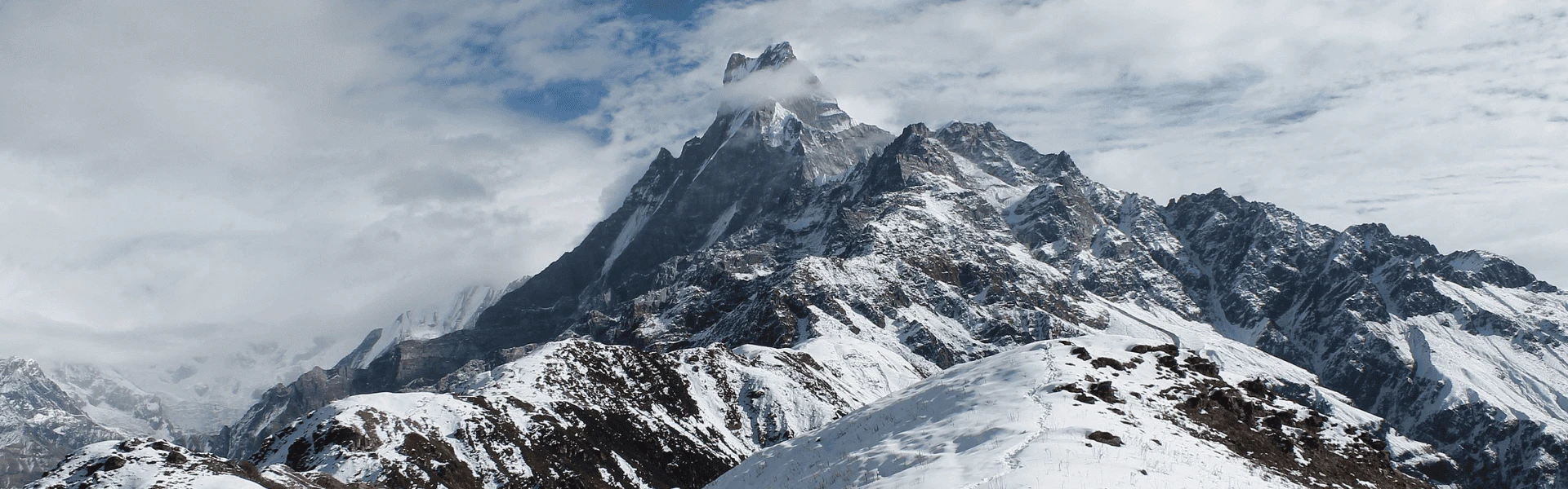 Mardi Himal Base Camp Hike