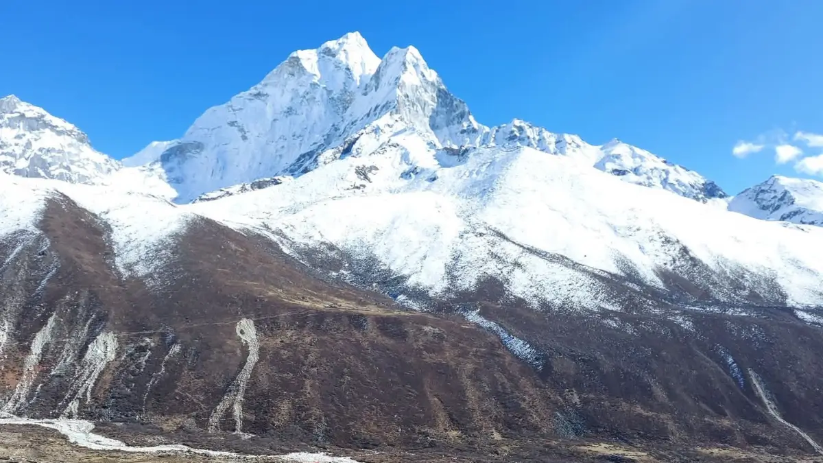 Things to do on EBC Trek, Dingboche Hike
