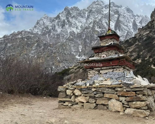 Small Chorten In Nar Phu Trek Route